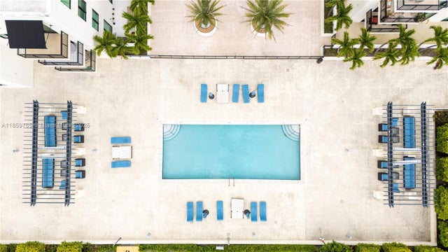 3 of 32 - 1300 Ponce De Leon Blvd 709, Coral Gables, FL