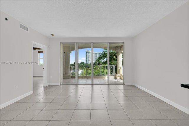 5 of 30 - 1824 Brickell Ave 4d, Miami, FL