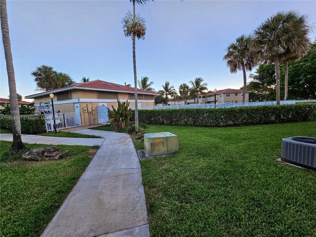 2 of 7 - 10137 Twin Lakes Dr 2-e, Coral Springs, FL