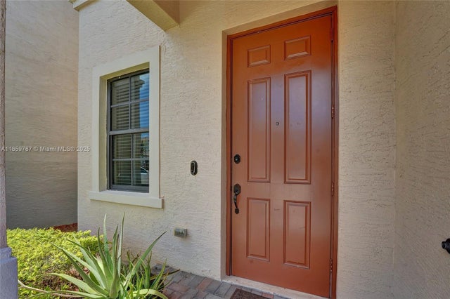 3 of 92 - 650 Ne 191st Ter, Miami, FL
