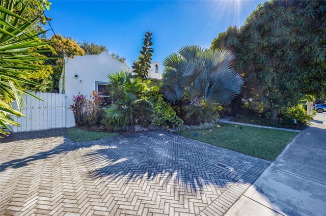3 of 55 - 12125 Ne 5th Ave, North Miami, FL