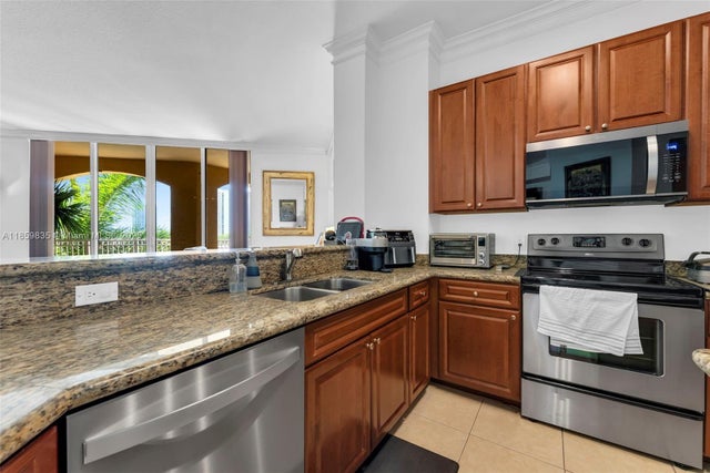 1 of 19 - 3001 Ne 185th St 610, Aventura, FL