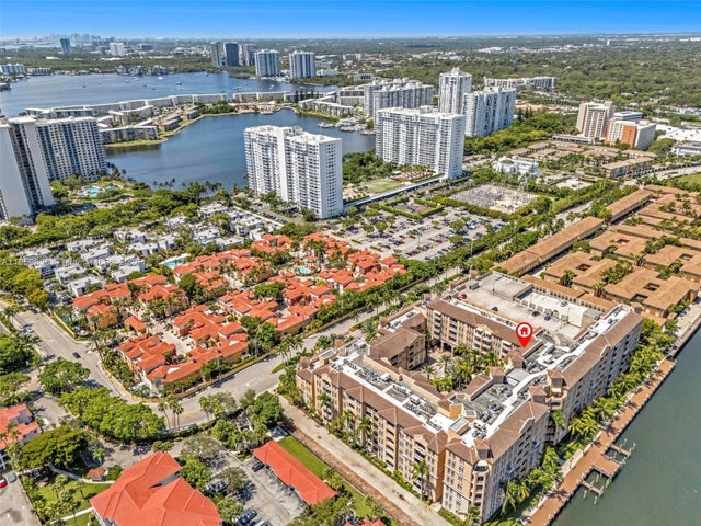 2 of 19 - 3001 Ne 185th St 610, Aventura, FL