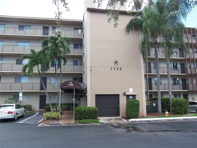 7740 Nw 50th St 506, Lauderhill