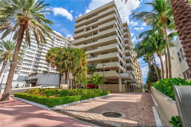 2 of 25 - 1621 Collins Ave 404, Miami Beach, FL