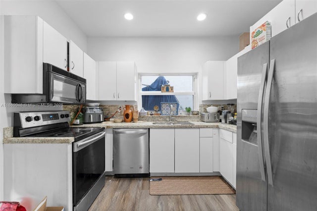 5 of 24 - 3720 Piedmont St, Hollywood, FL