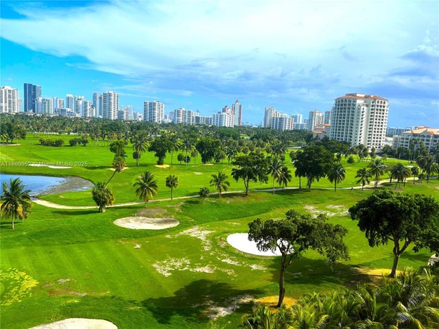 2 of 20 - 20379 W Country Club Dr 935-3, Aventura, FL