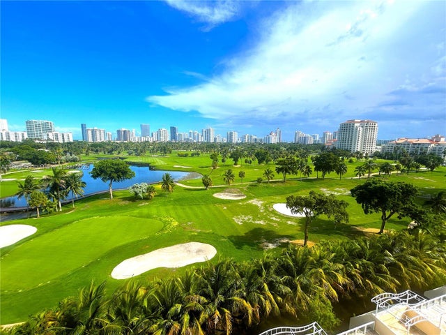 3 of 20 - 20379 W Country Club Dr 935-3, Aventura, FL