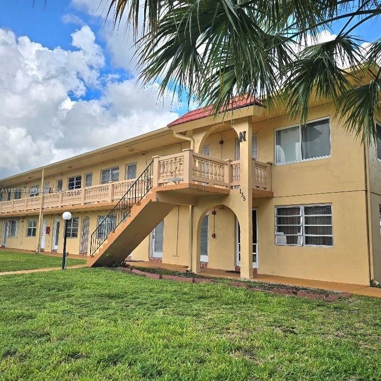 135 Ne 202nd Ter N18, Miami Gardens