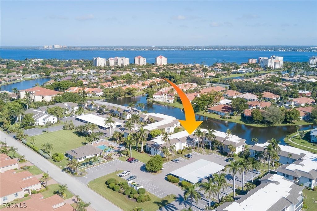 5445 Peppertree Dr 9, FORT MYERS