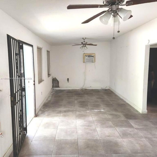 5 of 14 - 1461 Nw 2nd Ct, Florida City, FL