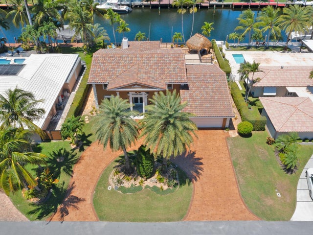 3 of 74 - 624 Palm Dr, Hallandale Beach, FL