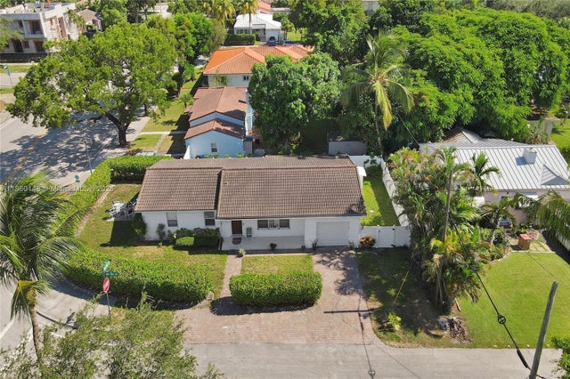5 of 65 - 10 Nw 100th St, Miami Shores, FL