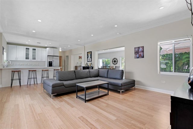 2 of 43 - 535 Sw 39th Ave, Miami, FL