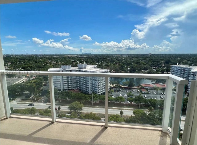 2 of 32 - 1351 Ne Miami Gardens Dr 1601e, Miami, FL