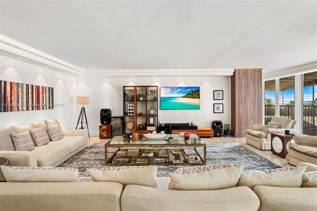 3 of 47 - 600 Grapetree Dr 3bs, Key Biscayne, FL