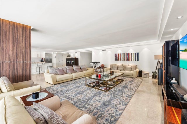 4 of 47 - 600 Grapetree Dr 3bs, Key Biscayne, FL