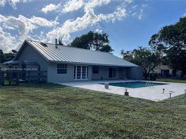 4 of 12 - 11501 Sw 3rd St, Plantation, FL