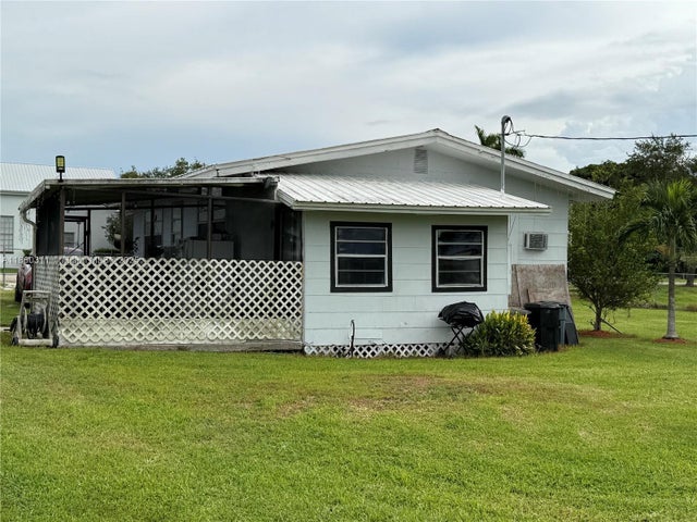3 of 89 - 315 Avenue J, Moore Haven, FL