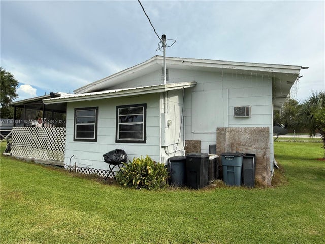 4 of 89 - 315 Avenue J, Moore Haven, FL