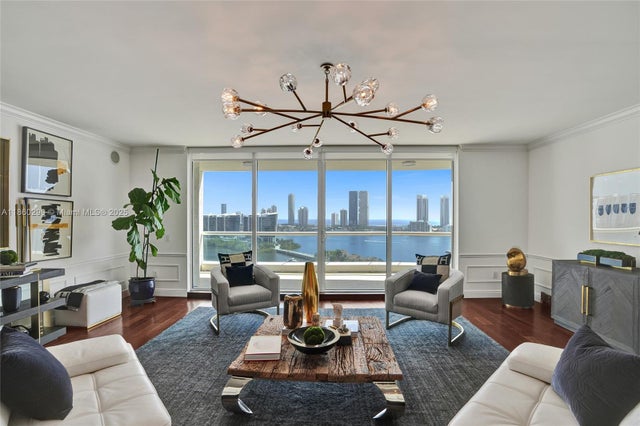 6000 Island Blvd. 1802, Aventura