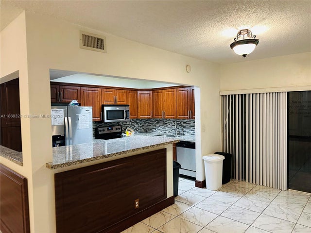 3 of 12 - 4850 Sw 63rd Ter 323, Davie, FL