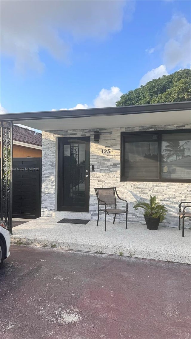 125 W 14th St, Hialeah