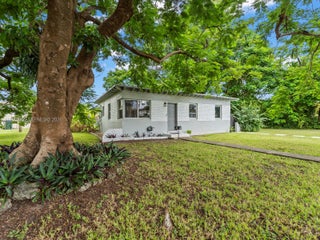 Photo of Listing #A11860342