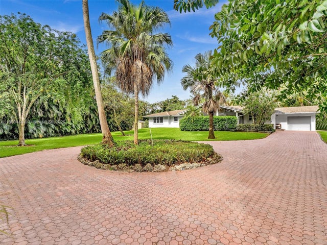 1 of 62 - 4851 Sw 106th Ave, Davie, FL