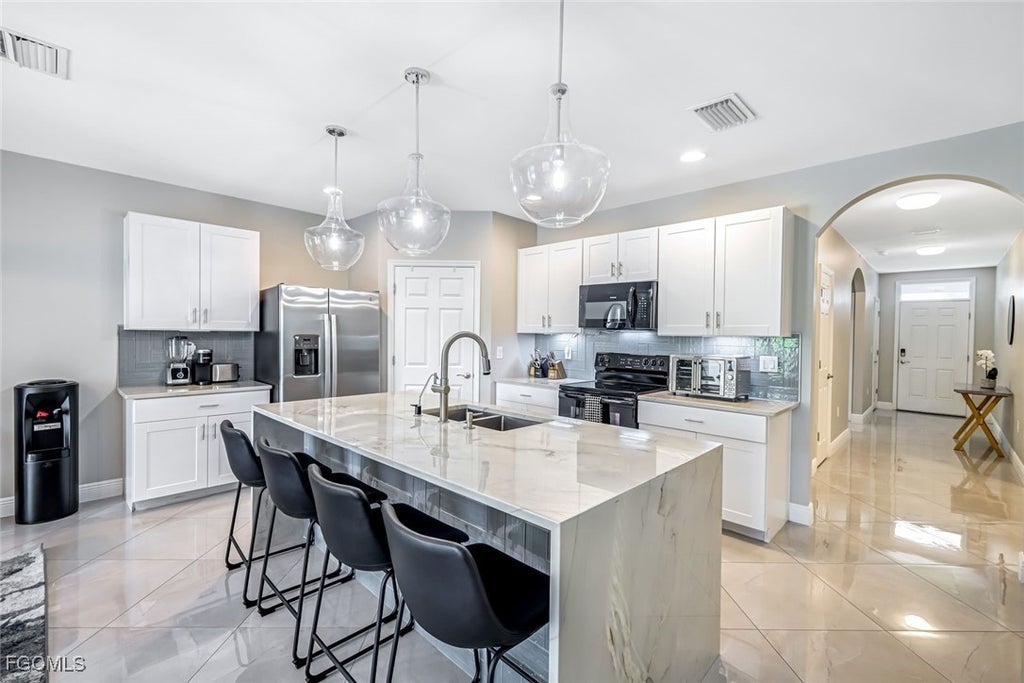 8349 Butternut Rd, Fort Myers