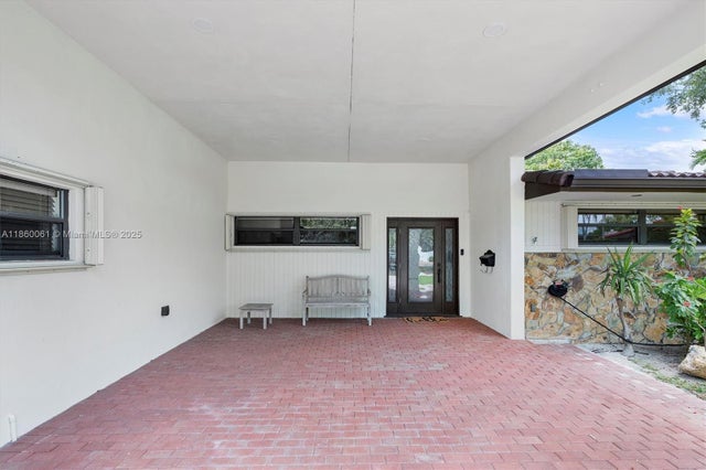 5 of 49 - 14830 Dade Pine Ave, Miami Lakes, FL