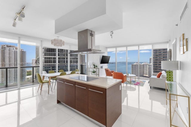 4 of 66 - 485 Brickell Ave 2210, Miami, FL