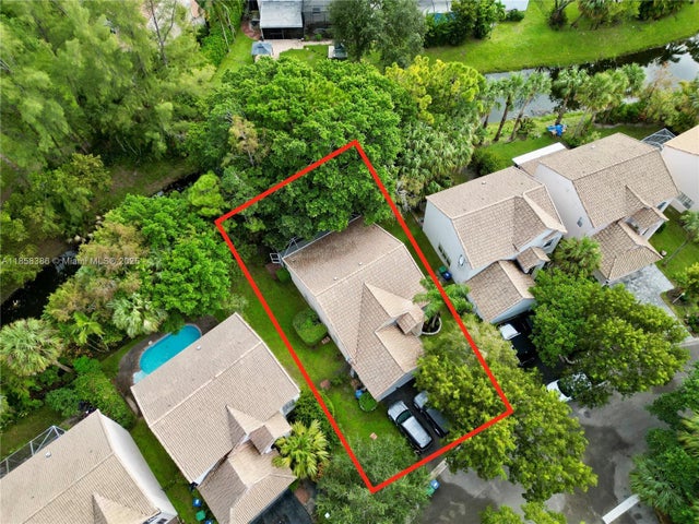 5 of 34 - 3947 Jasmine Ln, Coral Springs, FL