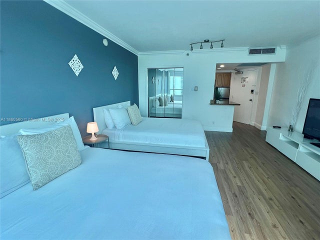 5 of 21 - 5445 Collins Ave 1607, Miami Beach, FL
