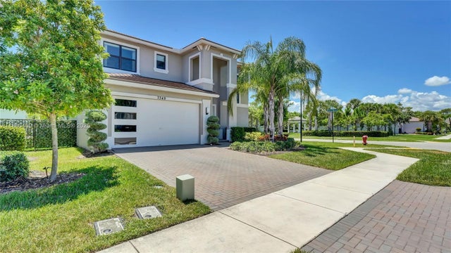 2 of 70 - 7349 Stella Ln, Lake Worth, FL