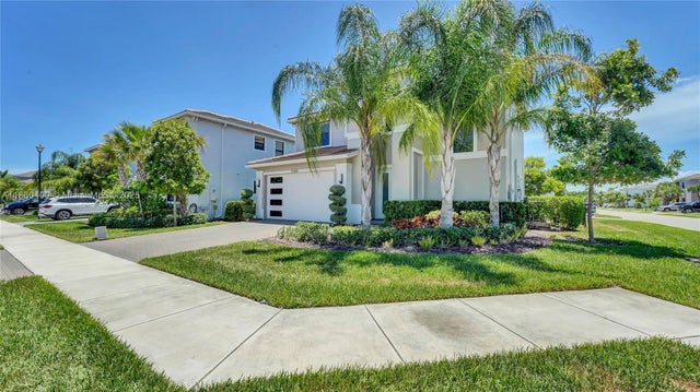 3 of 70 - 7349 Stella Ln, Lake Worth, FL