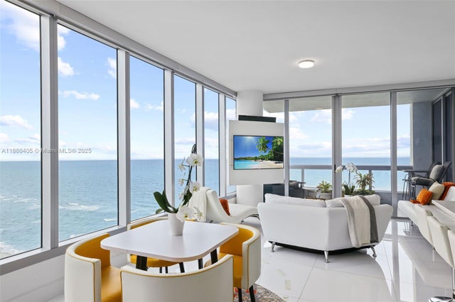 2 of 30 - 6899 Collins Ave 1905, Miami Beach, FL