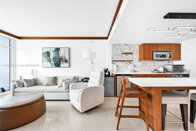 5 of 49 - 6801 Collins Ave 811 (door 810), Miami Beach, FL