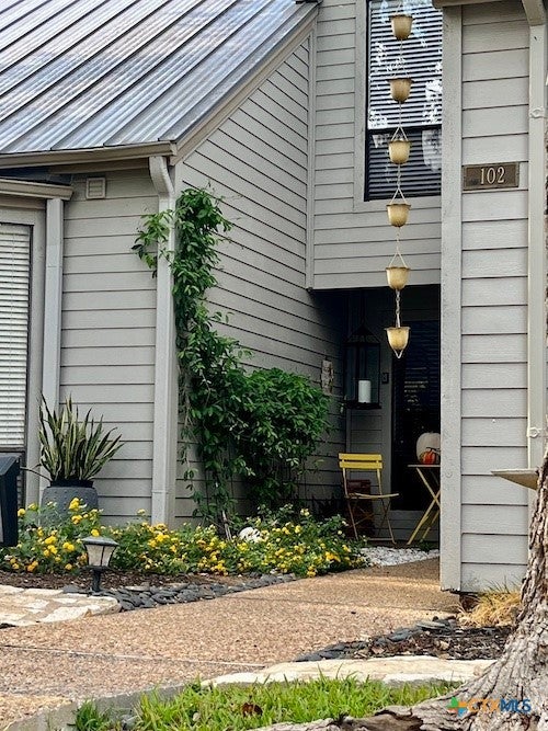 102 World Of Tennis Square, Austin