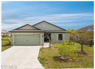 1 of 8 - 747 Center Lake St, Other, FL
