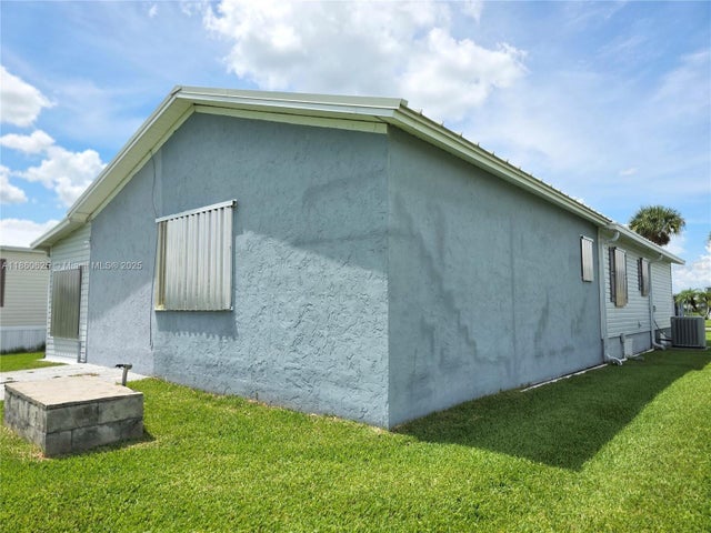 3 of 42 - 1330 Sw 44th Blvd, Okeechobee, FL