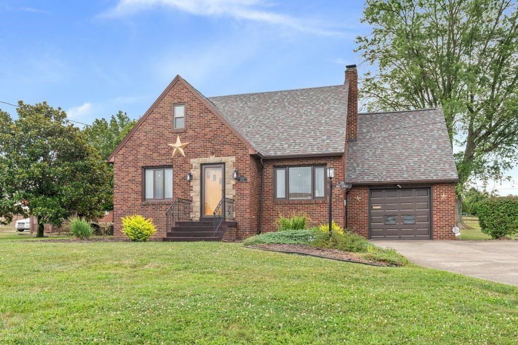 1021 High Street, Luzerne