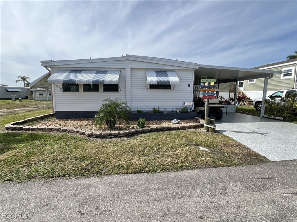 290 Valencia Dr, FORT MYERS