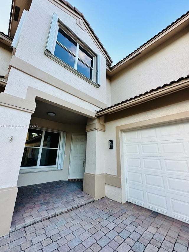 5 of 63 - 1887 Harbor View Cir, Weston, FL