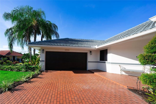 2 of 42 - 3950 Nw 73rd Ave, Lauderhill, FL