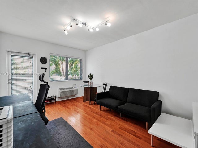1 of 28 - 745 13th St 14, Miami Beach, FL