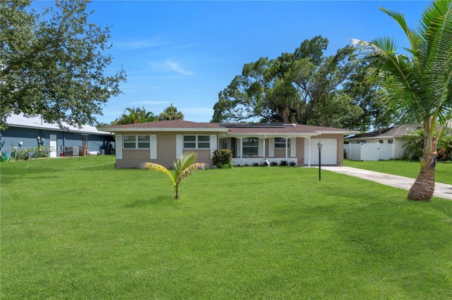 2 of 46 - 246 Se 44th St, Cape Coral, FL