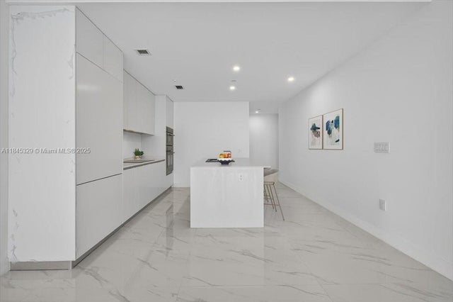 5 of 43 - 700 Ne 24 1405, Miami, FL