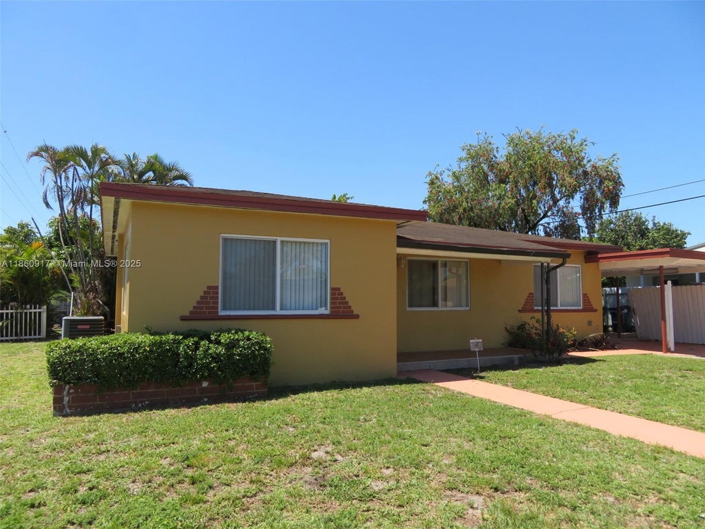 5700 Nw 111th Ter, Hialeah