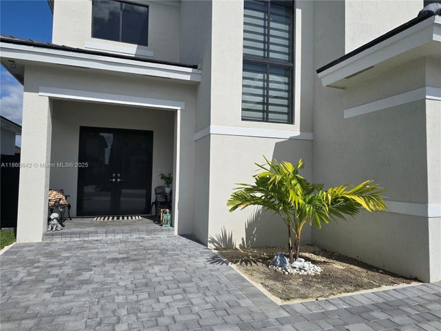 5 of 75 - 14421 Sw 19th St, Miami, FL